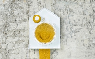 Siren Elise Wilhelmsen's knitting clock, the inspiration for Tempus Nectit